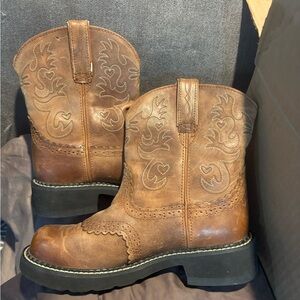 Ariat black leather interior detail